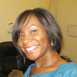 Meet your Posher, Angela